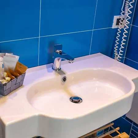 Porta Di Ponente - - Centro Storico - Parcheggio Bici E Moto Gratuito Gæstehus