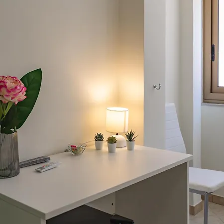 Porta Di Ponente - - Centro Storico - Parcheggio Bici E Moto Gratuito 4* Sciacca