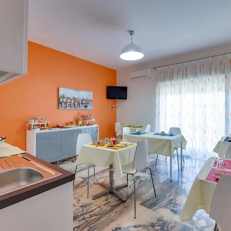 Porta Di Ponente - - Centro Storico - Parcheggio Bici E Moto Gratuito Gæstehus