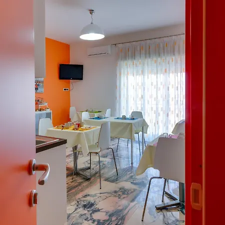 Porta Di Ponente - - Centro Storico - Parcheggio Bici E Moto Gratuito Sciacca